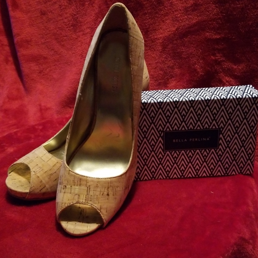 Nine West Corkscrew Peeptoe pumps